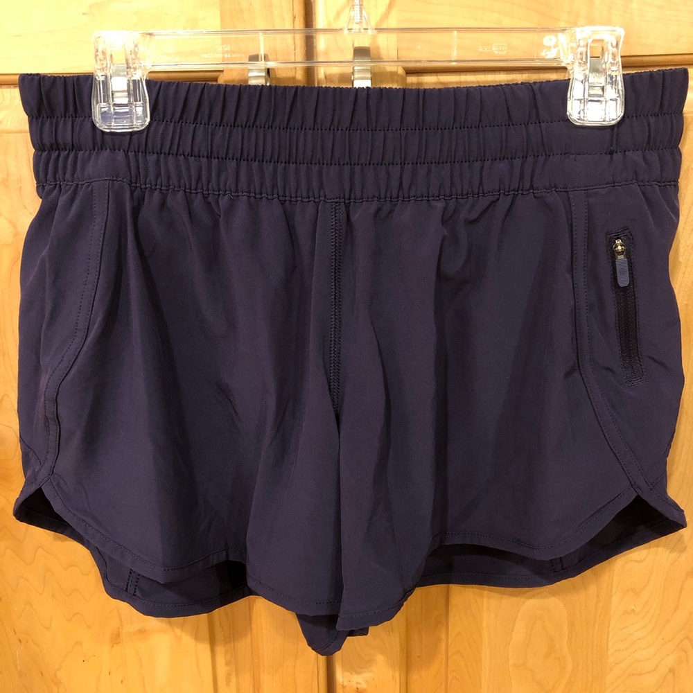 Lululemon Tracker Short Aeon purple